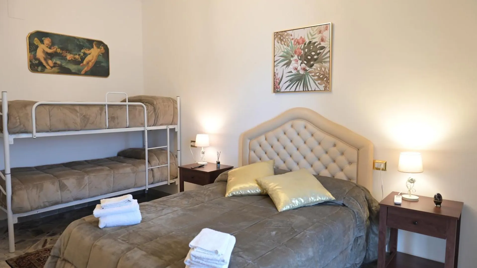 The Rooms Of Swami Bari 0*,