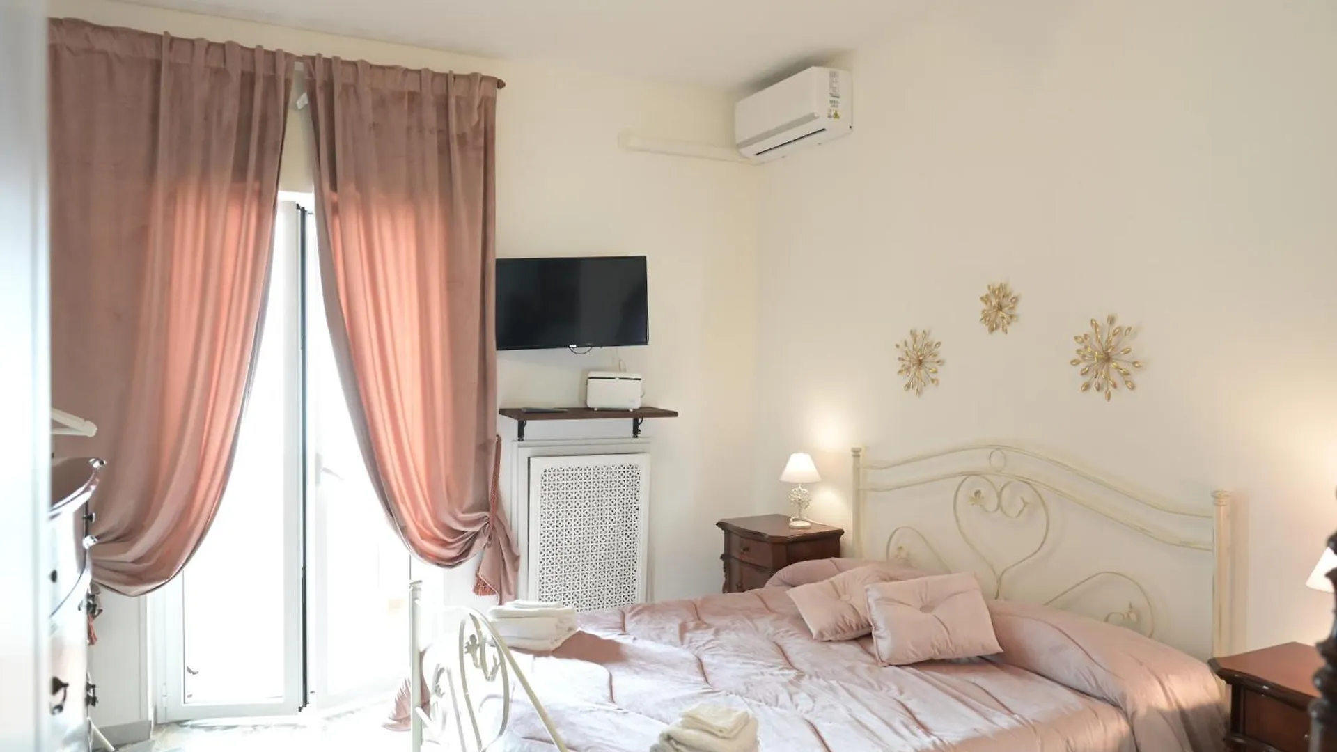 The Rooms Of Swami contacts